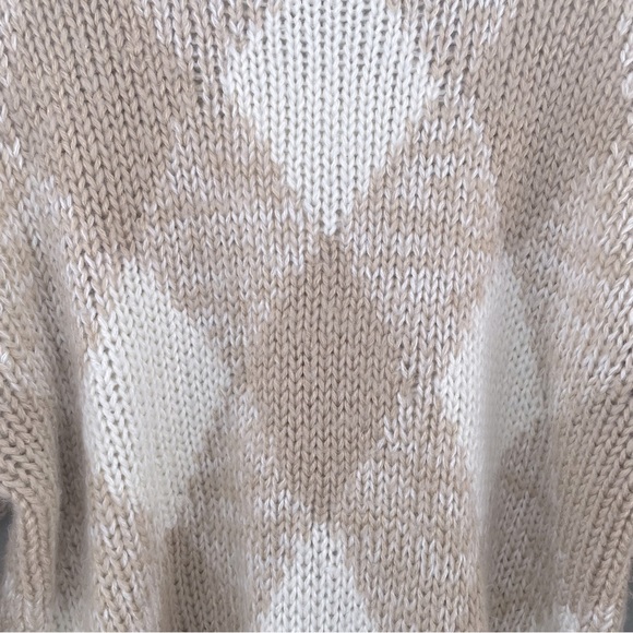 Vintage Chunky Knit Sweater Oversized Diamond Pattern Tan & Off White Sears Med - Picture 6 of 6